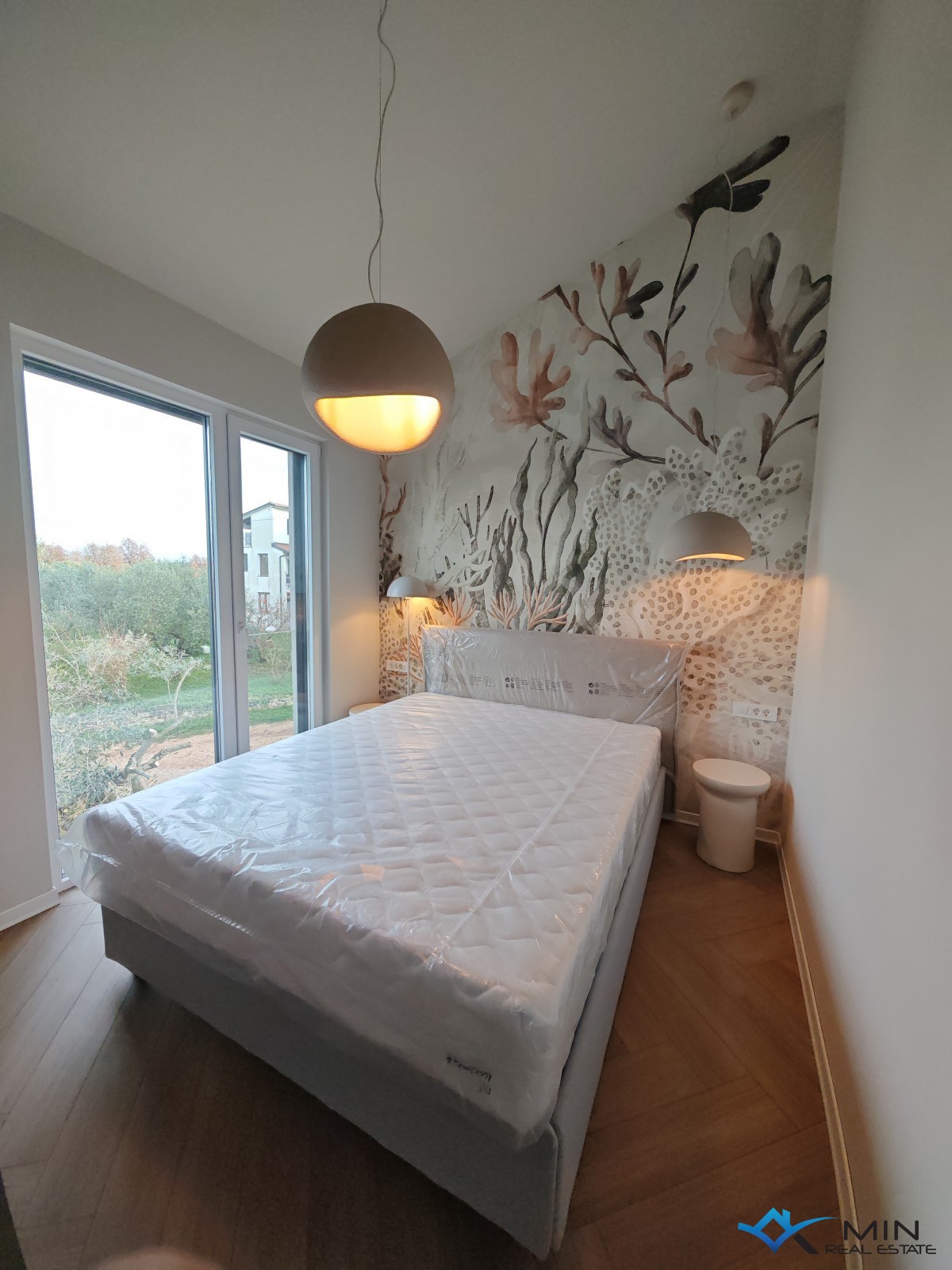 Casa bifamiliare con piscina vicino a Cittanova