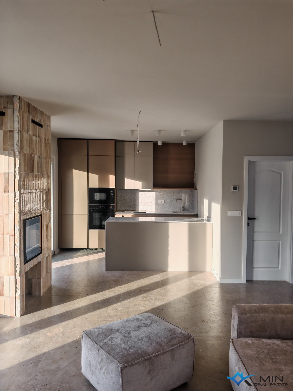 Casa bifamiliare con piscina vicino a Cittanova