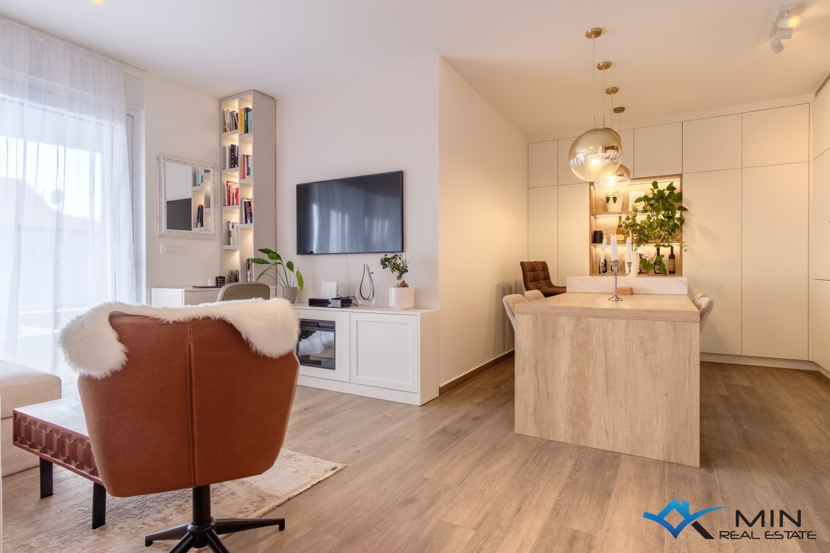 Elegante appartamento con splendida vista mare a Cittanova