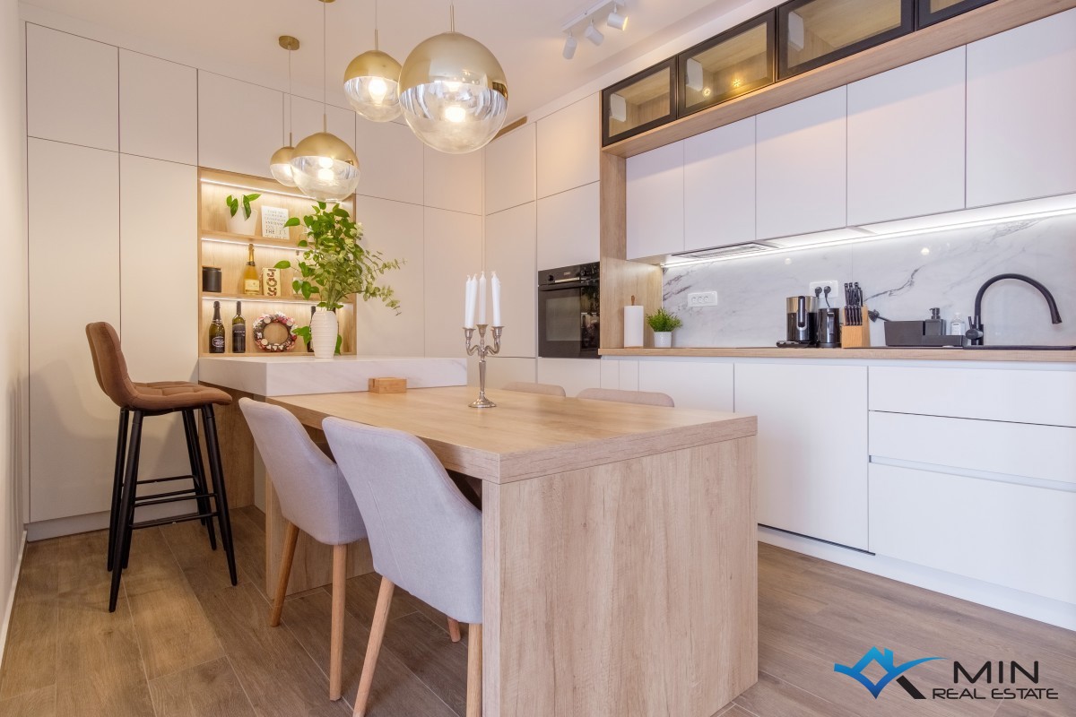 Elegante appartamento con splendida vista mare a Cittanova