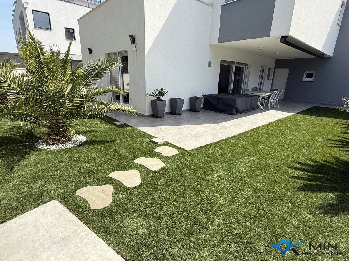 Appartamento con giardino in posizione attraente a Cittanova