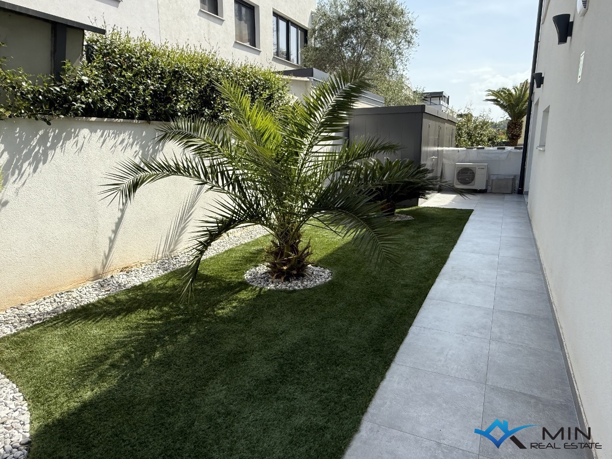 Appartamento con giardino in posizione attraente a Cittanova