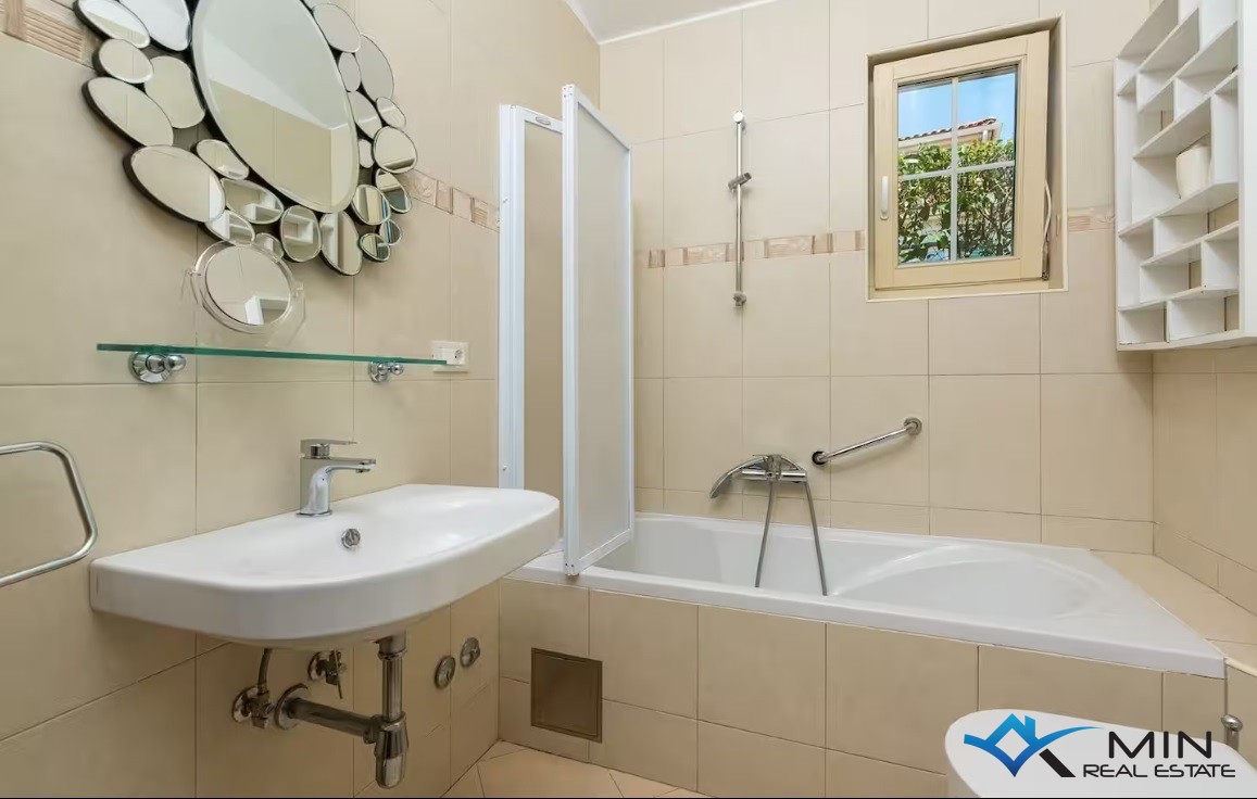Affascinante casa con piscina vicino a Parenzo