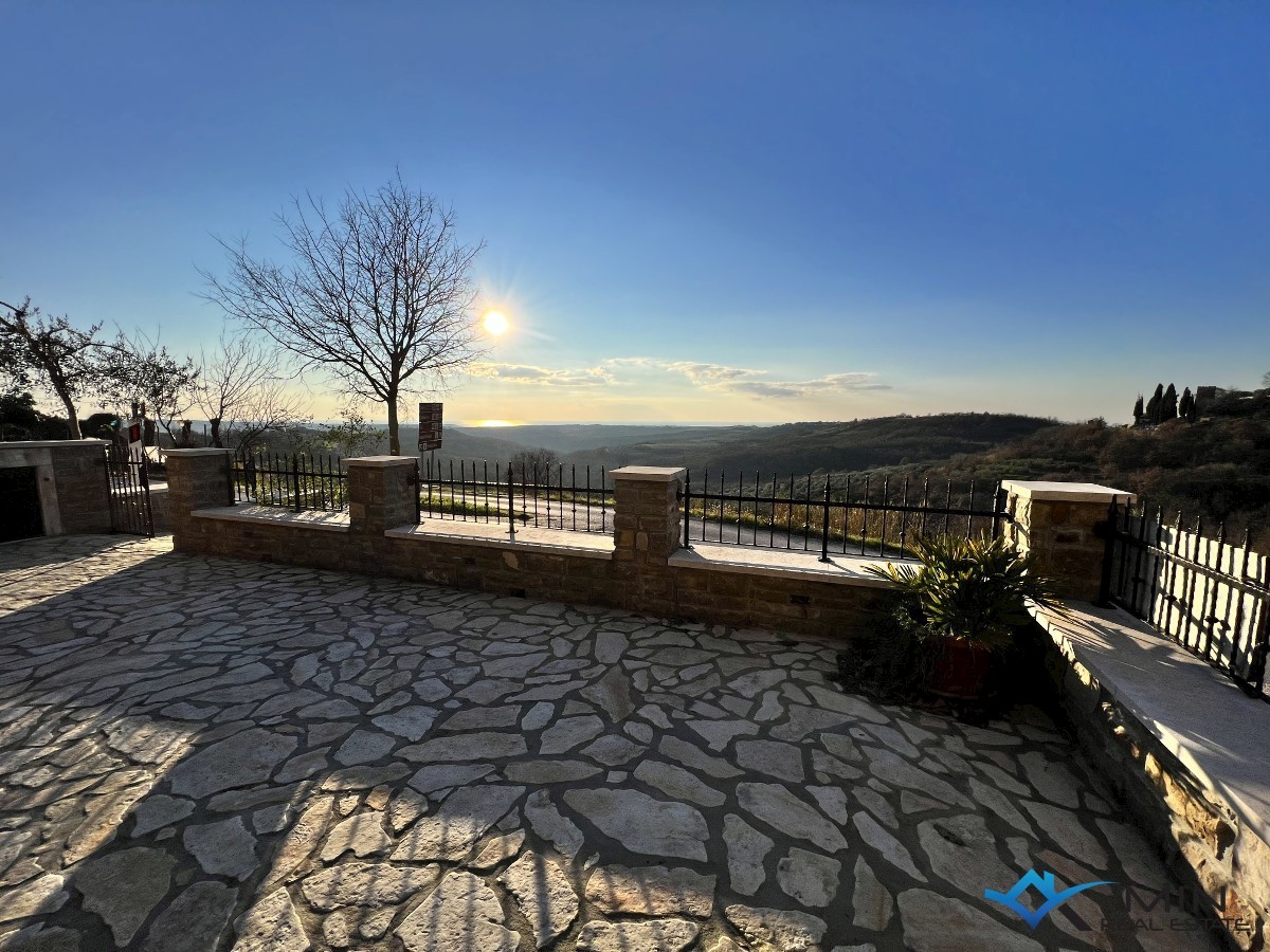 Casa affascinante con una bellissima vista sul mare - Buie