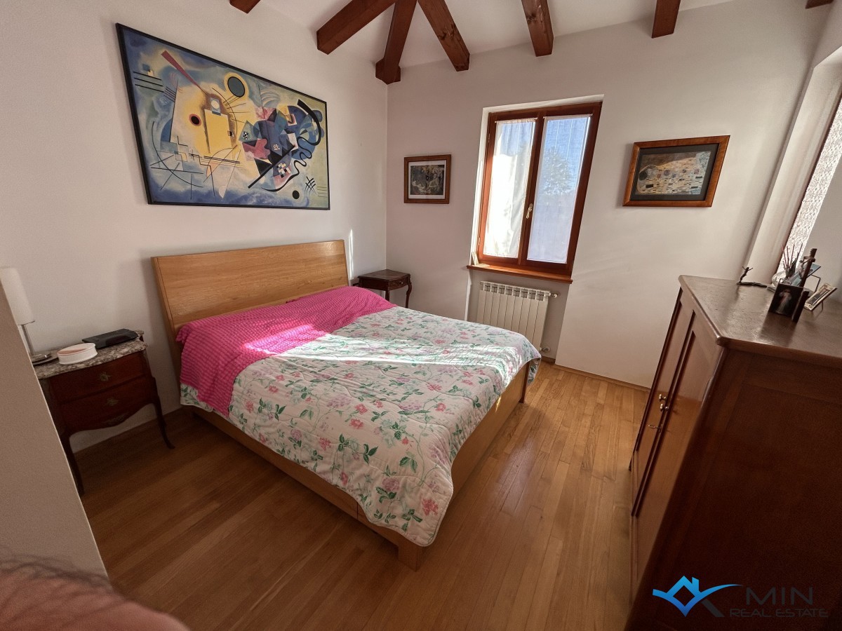 Affascinante casa con giardino vicino a Buie