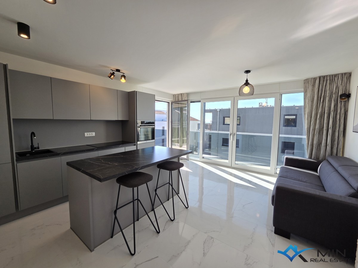 Appartamento esclusivo con vista panoramica sul mare a Cittanova