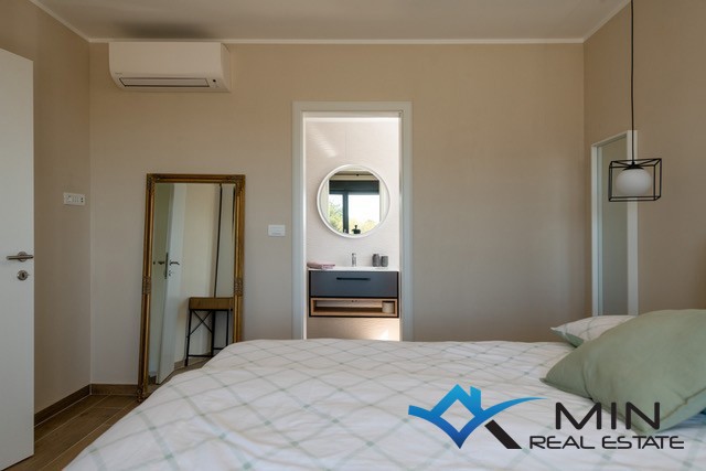 Villa indipendente con piscina vicino a Pola