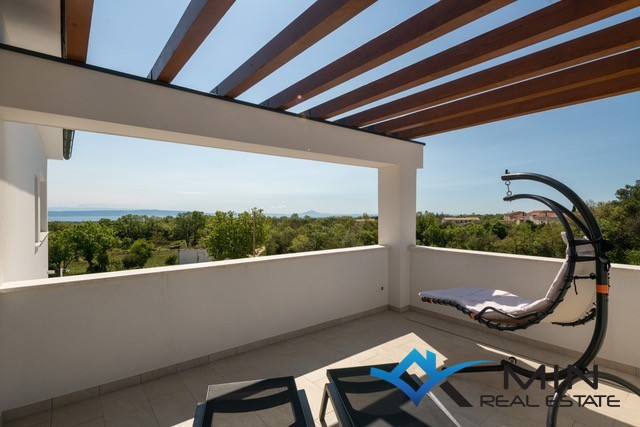 Villa indipendente con piscina vicino a Pola