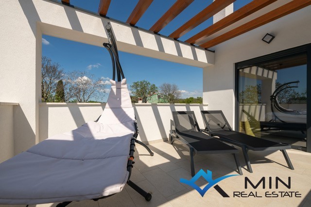 Villa indipendente con piscina vicino a Pola