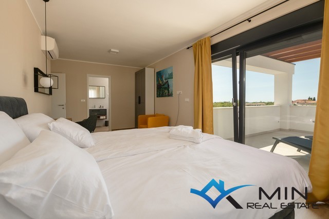 Villa indipendente con piscina vicino a Pola