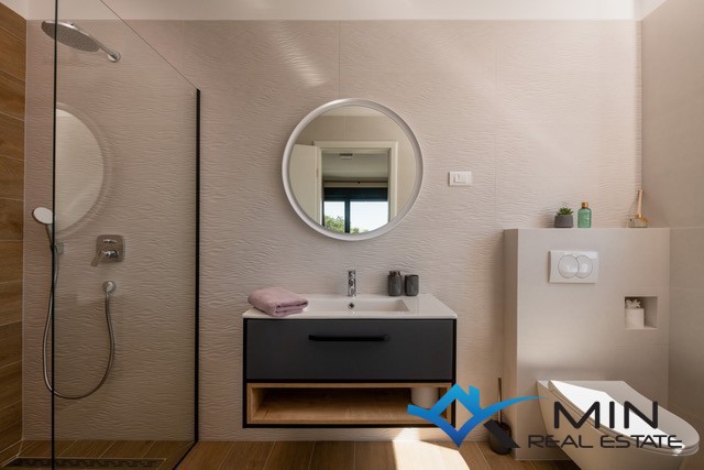 Villa indipendente con piscina vicino a Pola