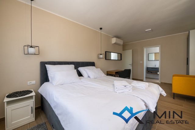 Villa indipendente con piscina vicino a Pola