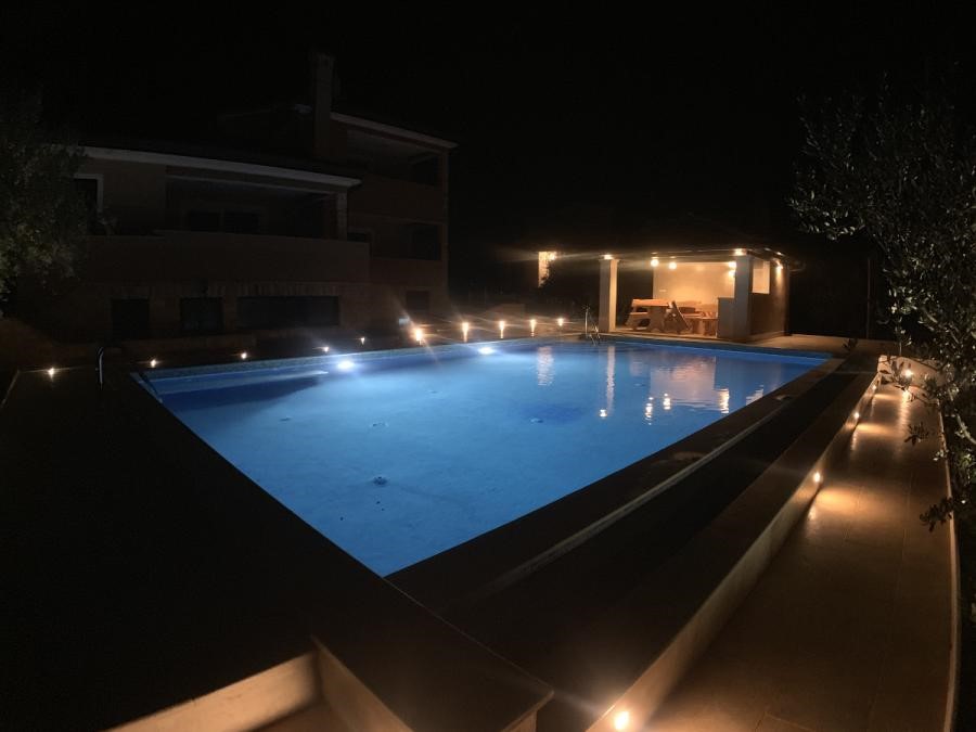 Spaziosa casa con piscina e 3 APP a Cittanova