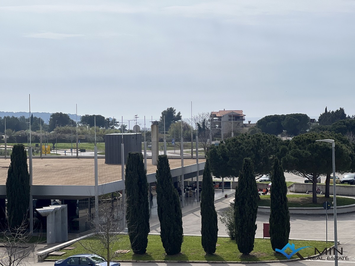 Appartamento con terrazza panoramica a 450 m dal mare