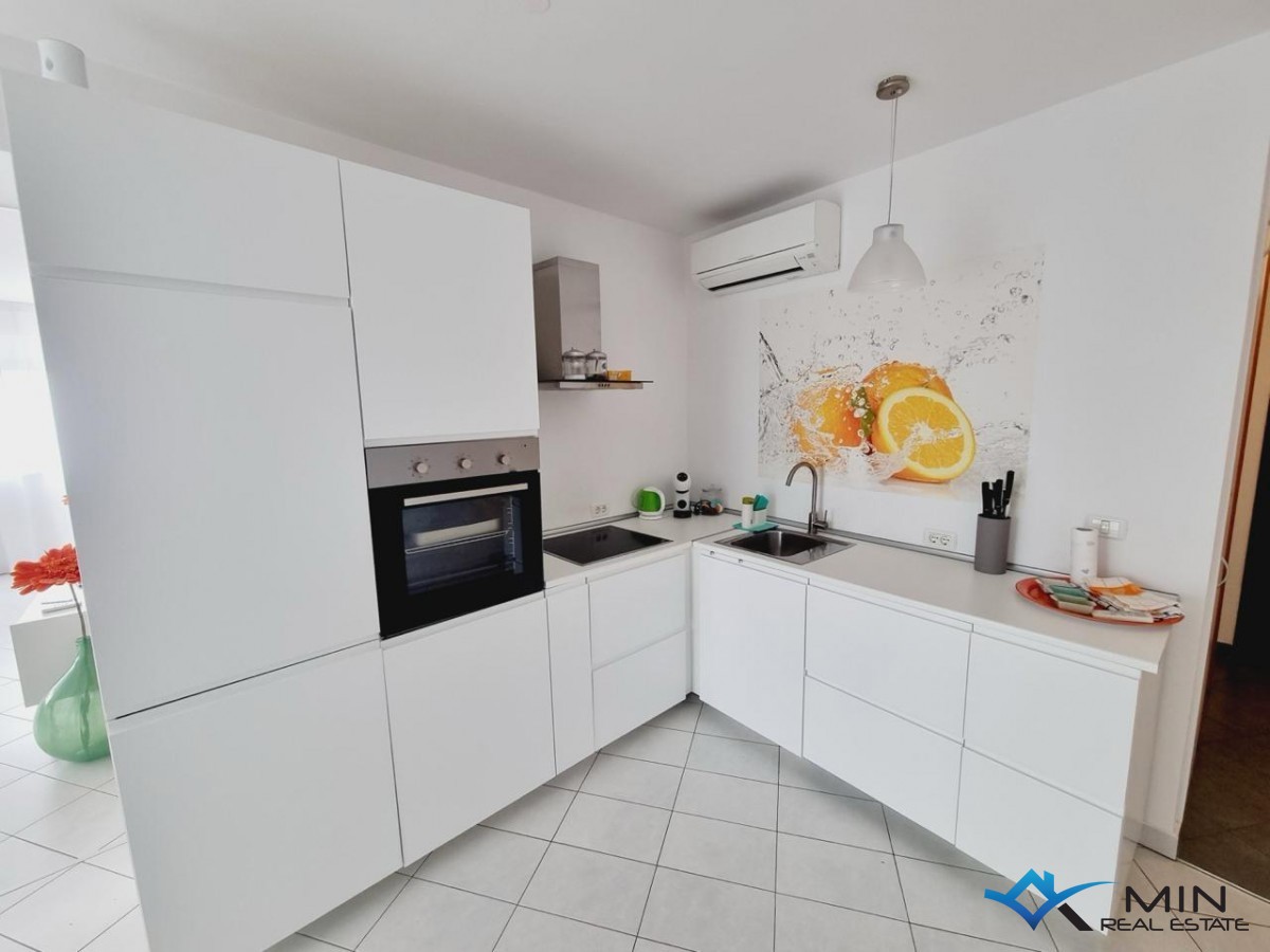 Appartamento con bellissima vista sul mare e sul porto turistico - Cittanova