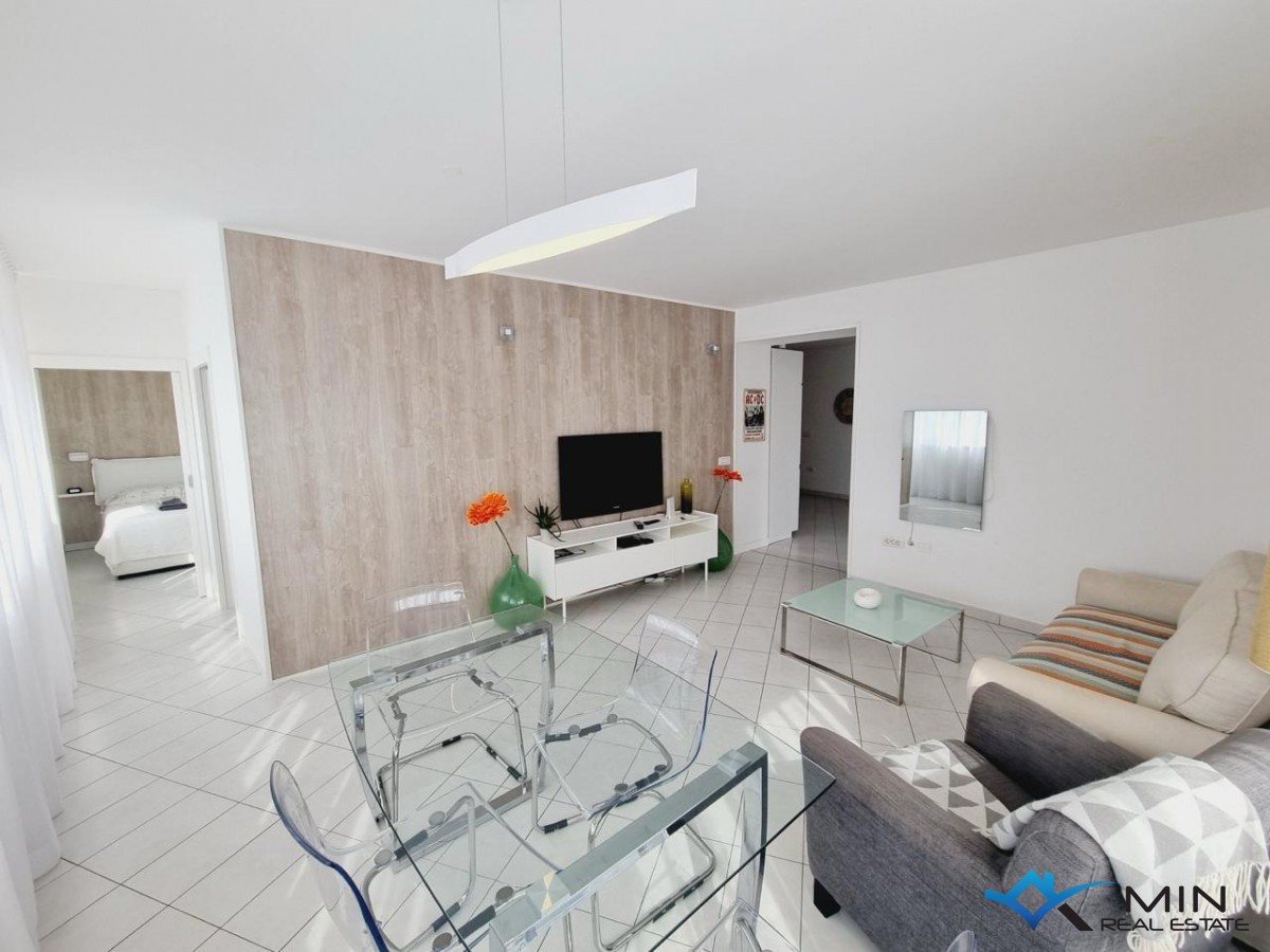 Appartamento con bellissima vista sul mare e sul porto turistico - Cittanova