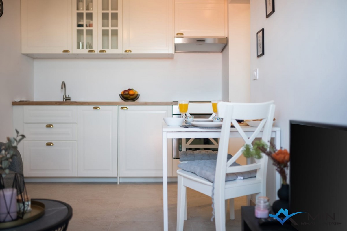 Appartamento con vista mare in ottima posizione a Cittanova