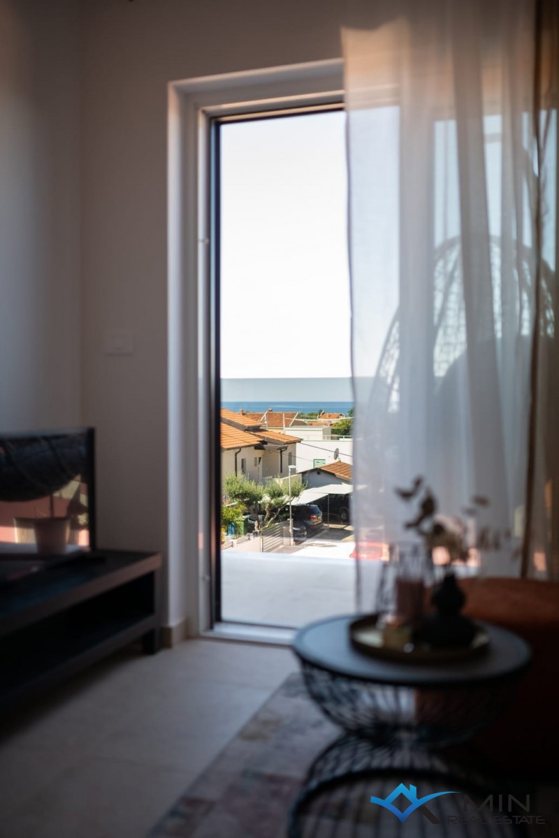Appartamento con vista mare in ottima posizione a Cittanova