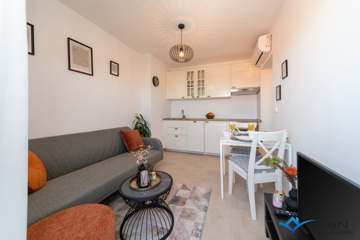 Appartamento con vista mare in ottima posizione a Cittanova