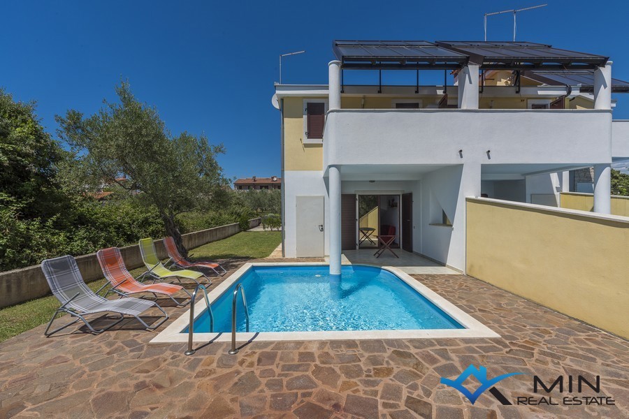 Casa a schiera con piscina a Cittanova