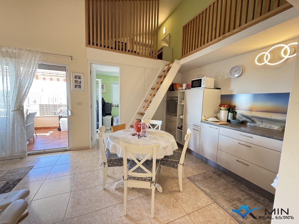 Spazioso appartamento con vista mare a Cittanova