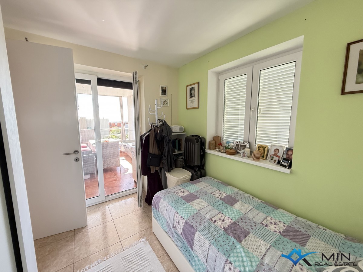 Spazioso appartamento con vista mare a Cittanova