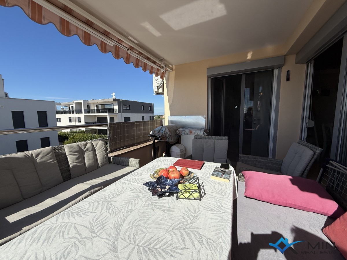 Spazioso appartamento con vista mare a Cittanova