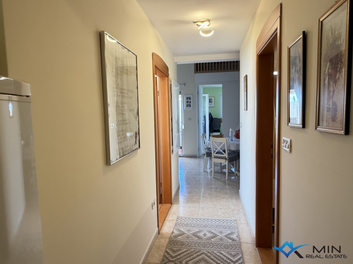 Spazioso appartamento con vista mare a Cittanova