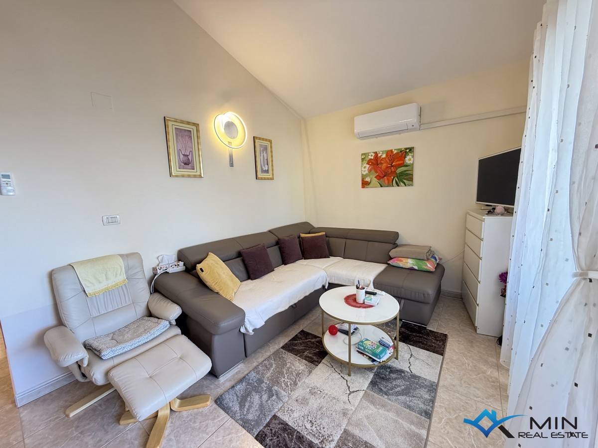 Spazioso appartamento con vista mare a Cittanova