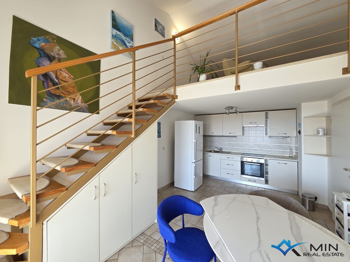 Appartamento con splendida vista mare a Novigrad