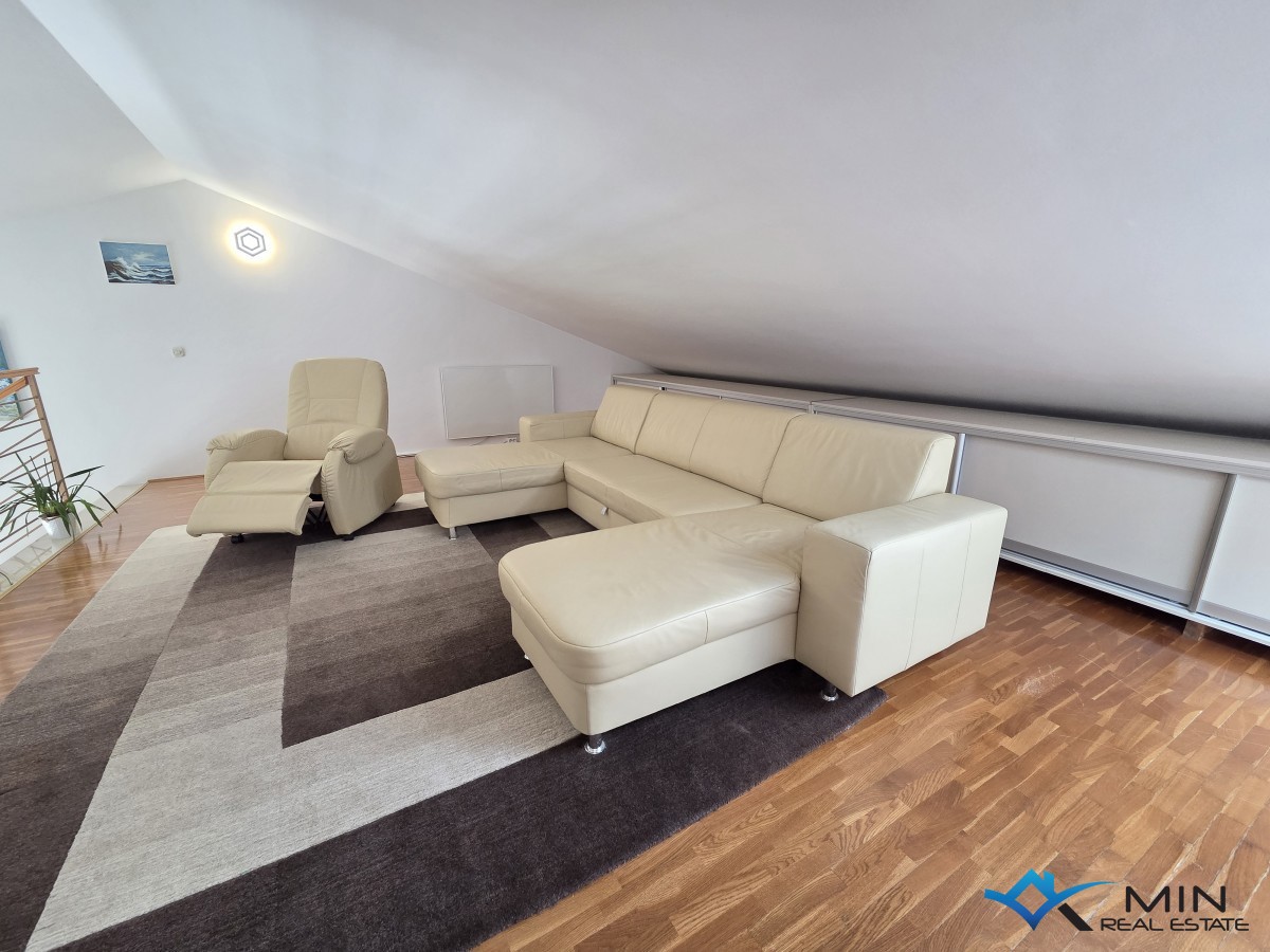 Appartamento con splendida vista mare a Novigrad