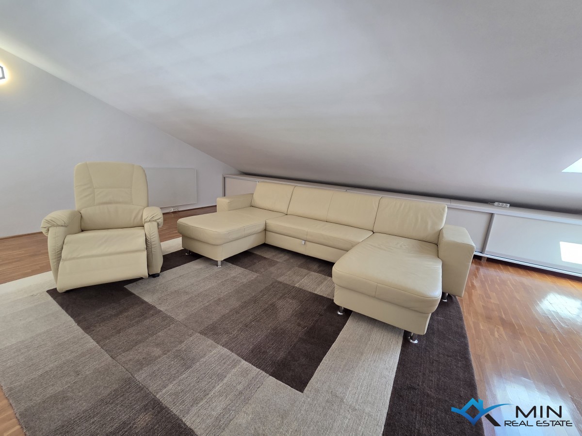 Appartamento con splendida vista mare a Novigrad