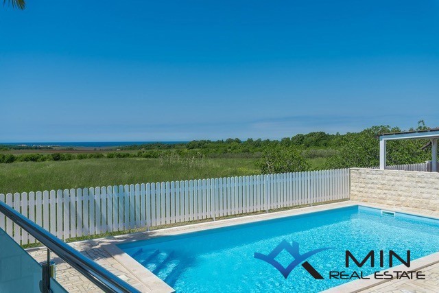 Casa indipendente con piscina a Cittanova