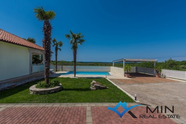 Casa indipendente con piscina a Cittanova