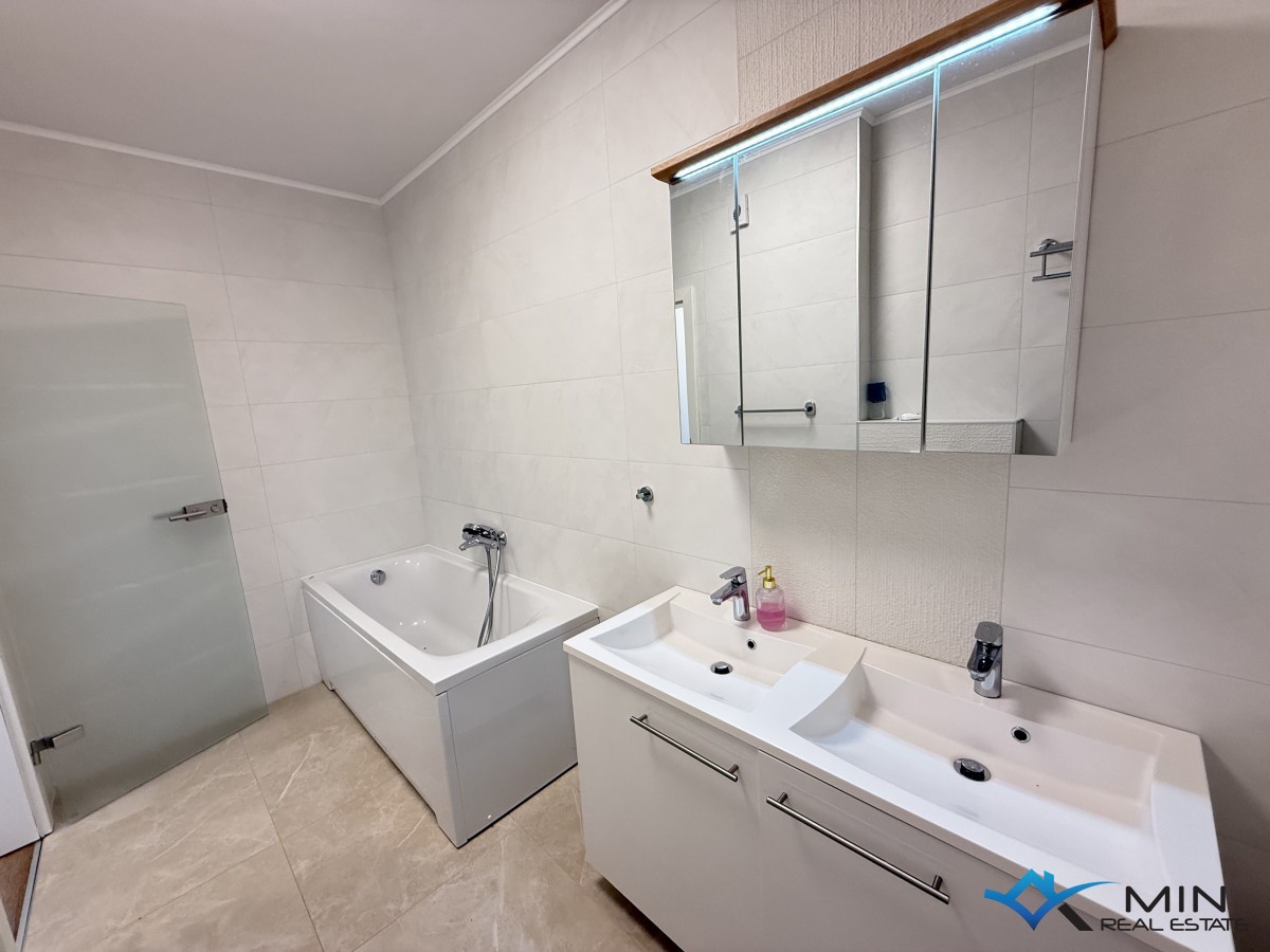 Confortevole appartamento con ampia terrazza a Cittanova