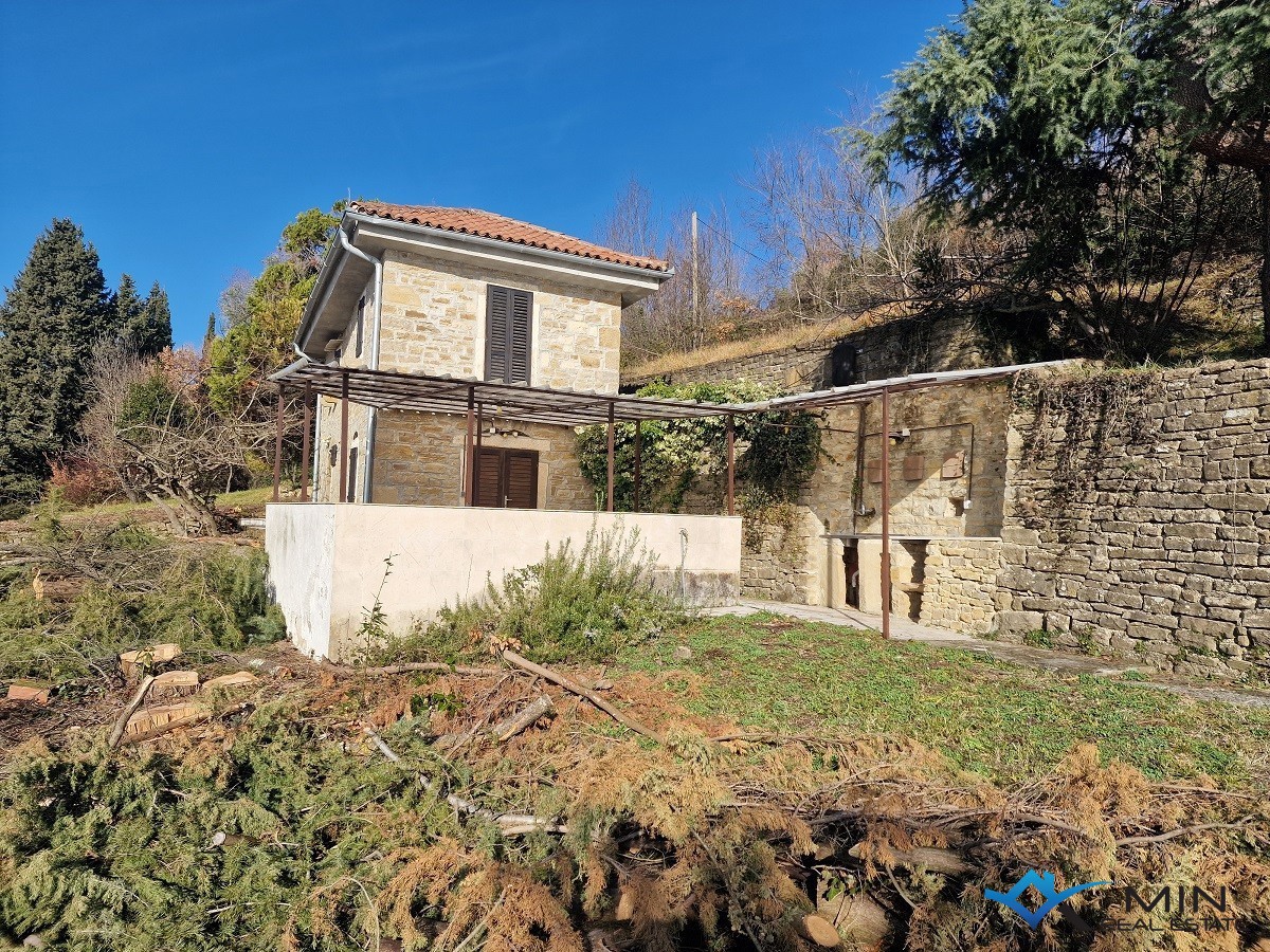 Casa indipendente in pietra a Grisignana