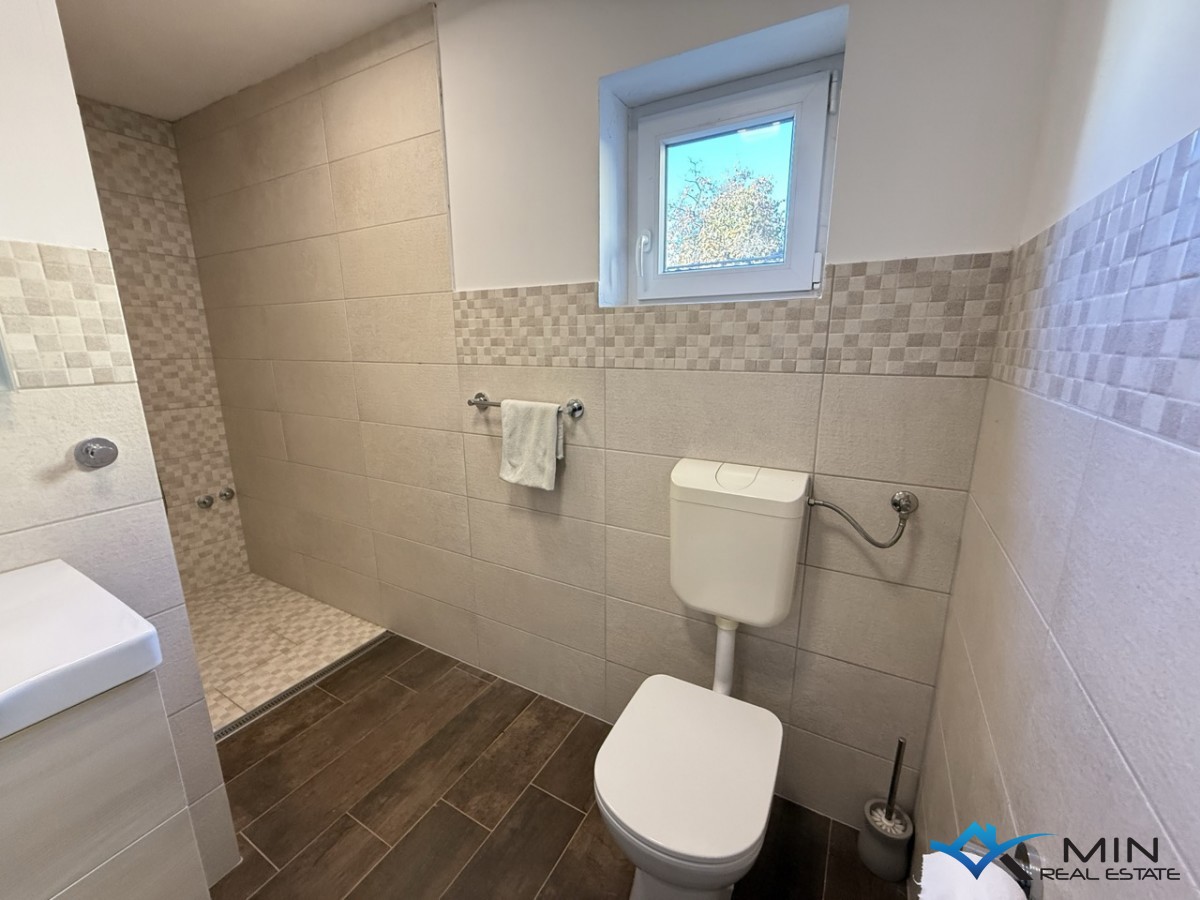 Casa indipendente con ampio giardino a Cittanova