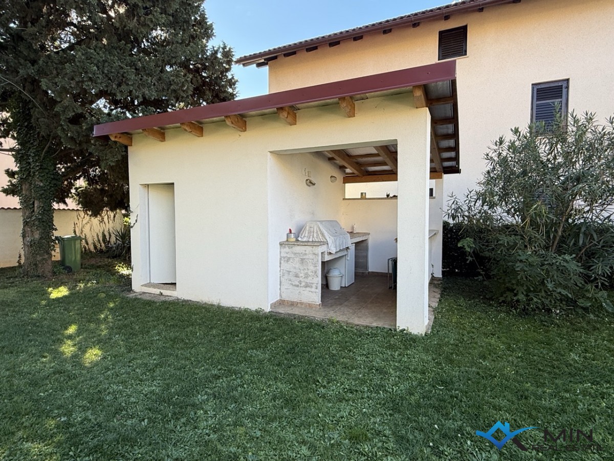 Casa indipendente con ampio giardino a Cittanova