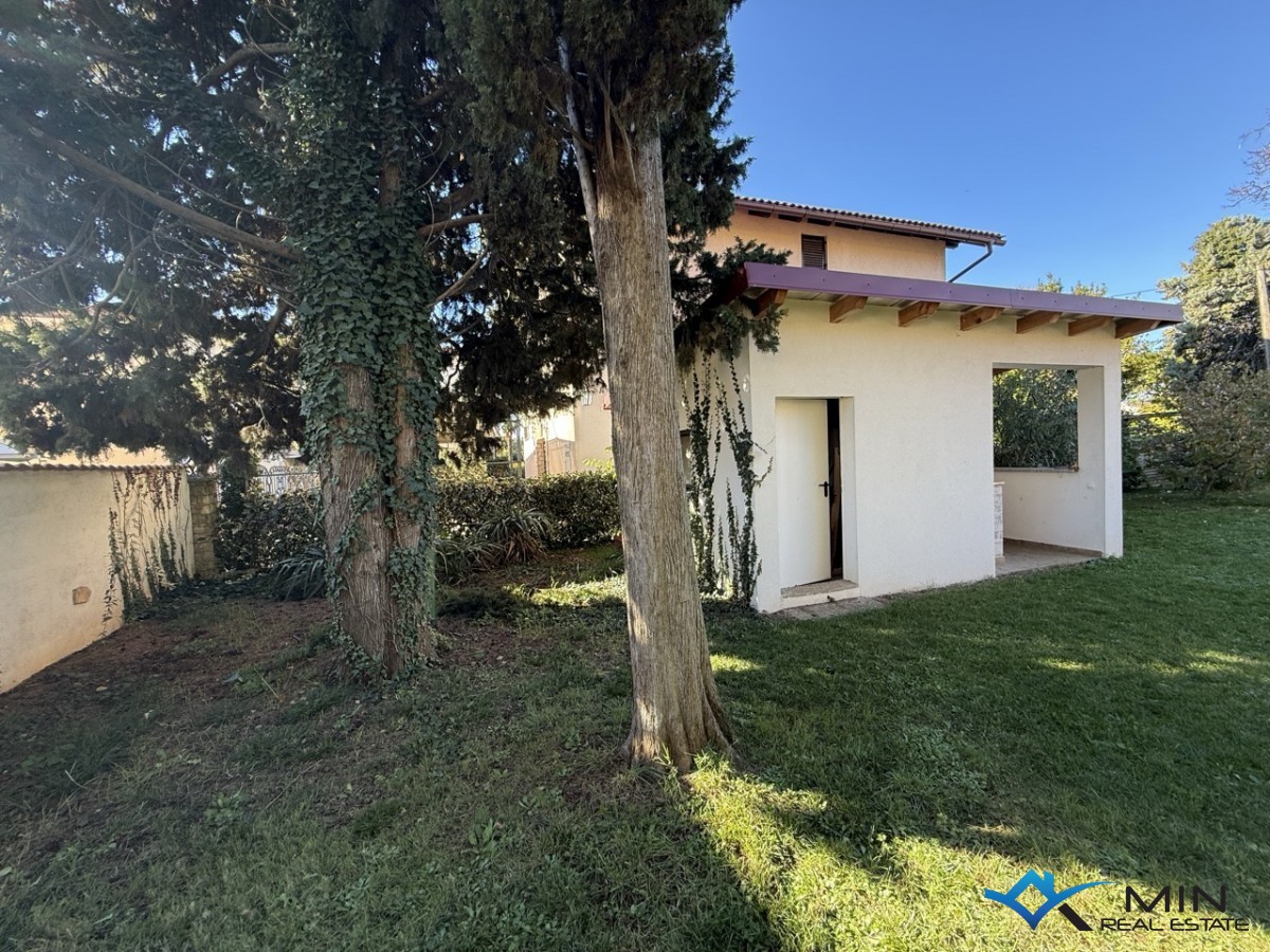 Casa indipendente con ampio giardino a Cittanova