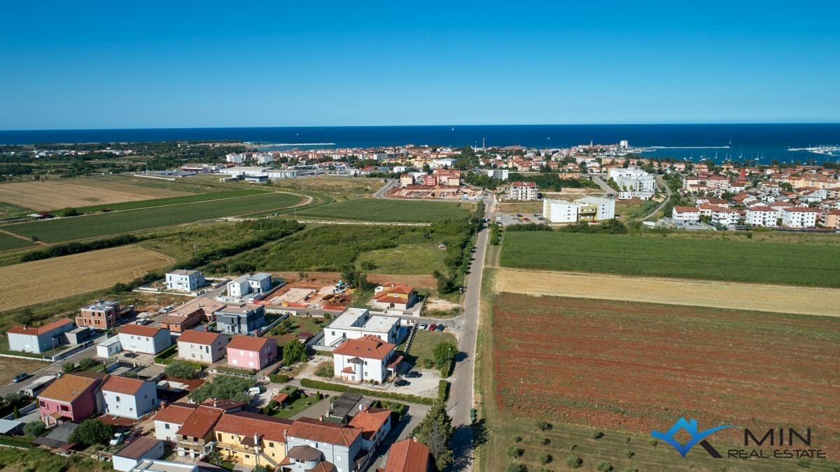 Casa con 5 appartamenti a Umago