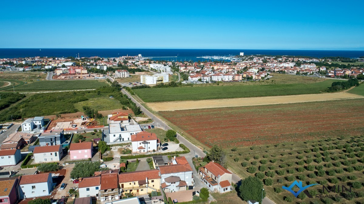 Casa con 5 appartamenti a Umago