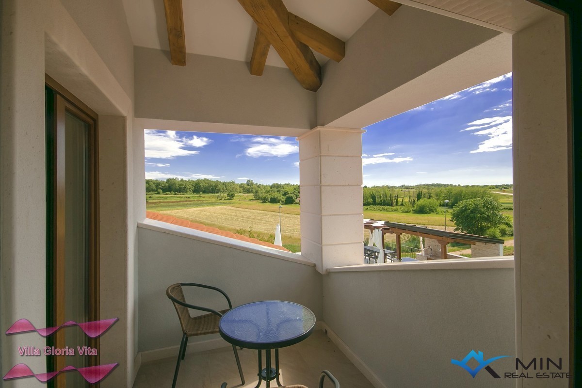 Casa con piscina e jacuzzi a Verteneglio