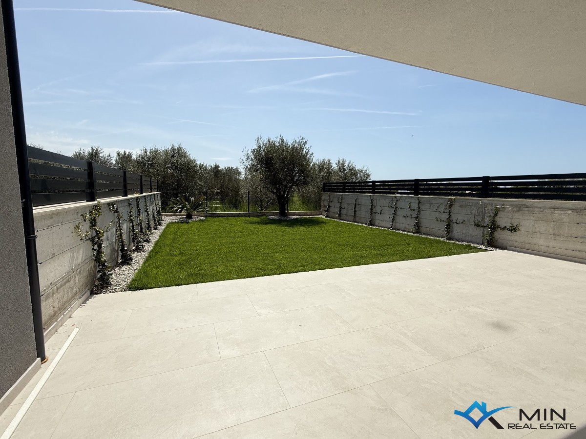 Moderno appartamento con giardino a Cittanova