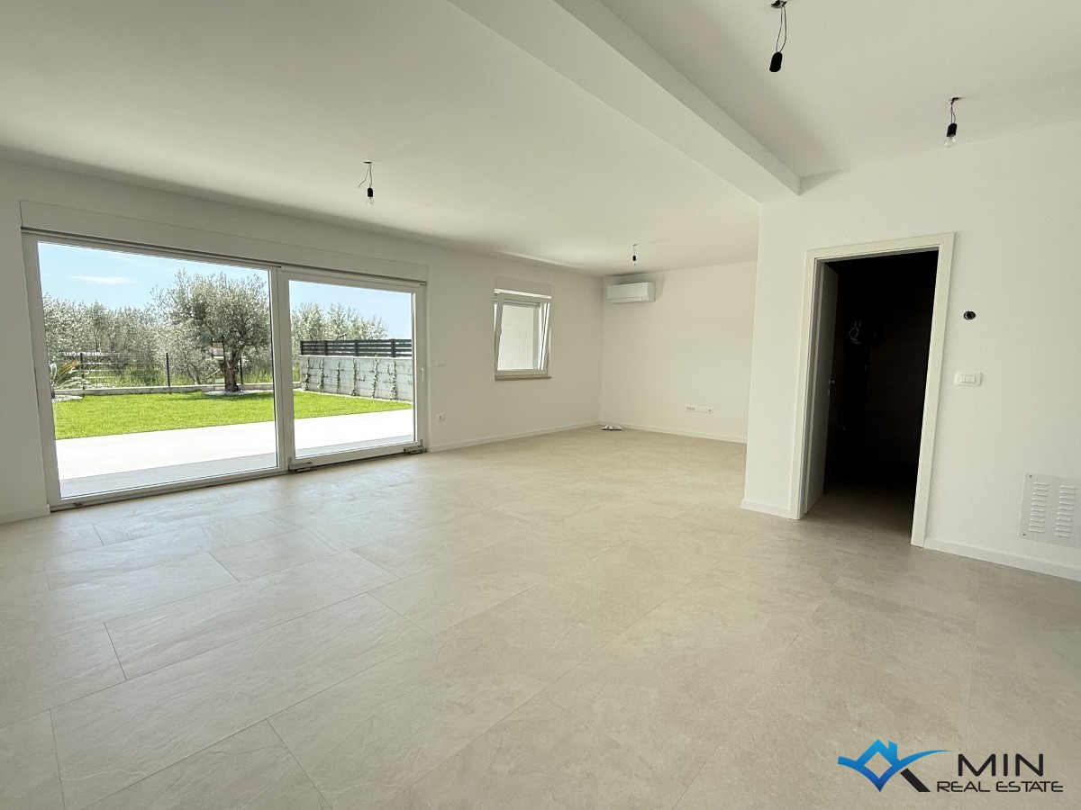 Moderno appartamento con giardino a Cittanova