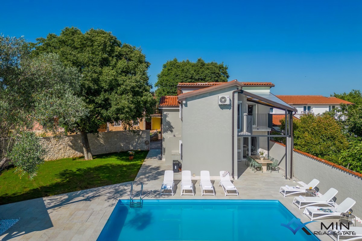 Casa indipendente con piscina vicino a Cittanova