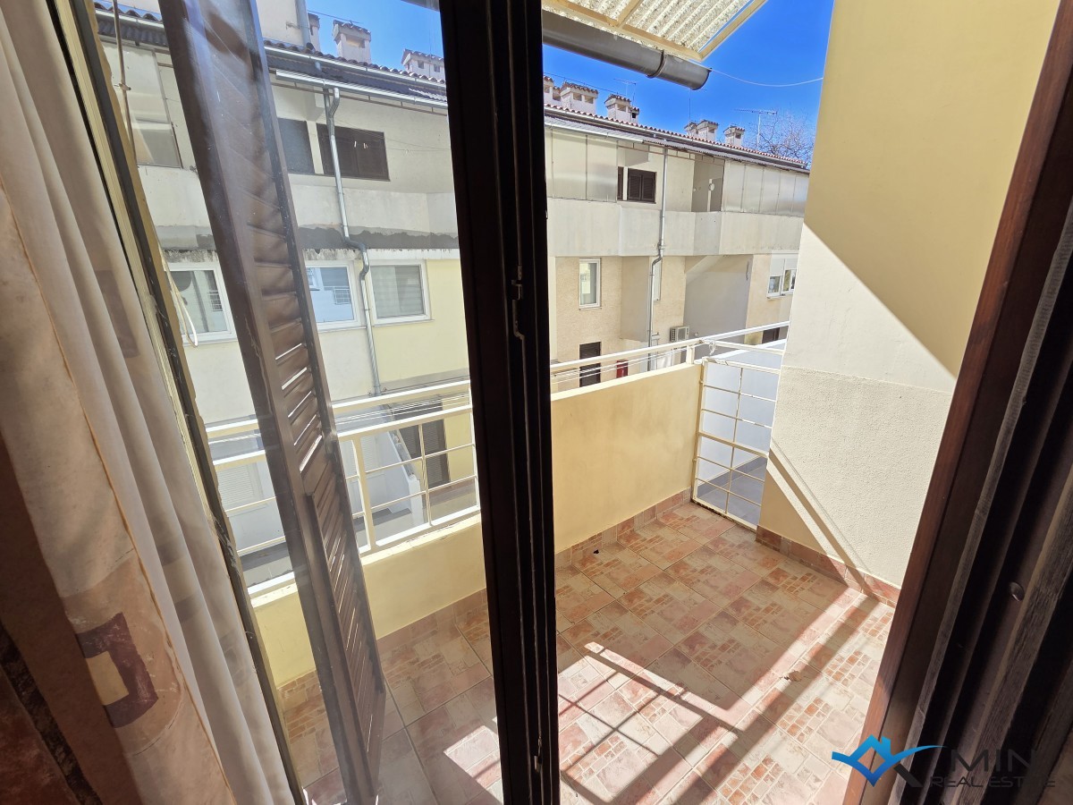 Appartamento con 2 terrazze e vista mare a Novigrad