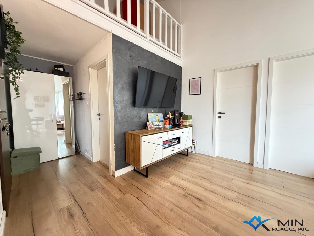 Splendido appartamento arredato con gusto a Novigrad