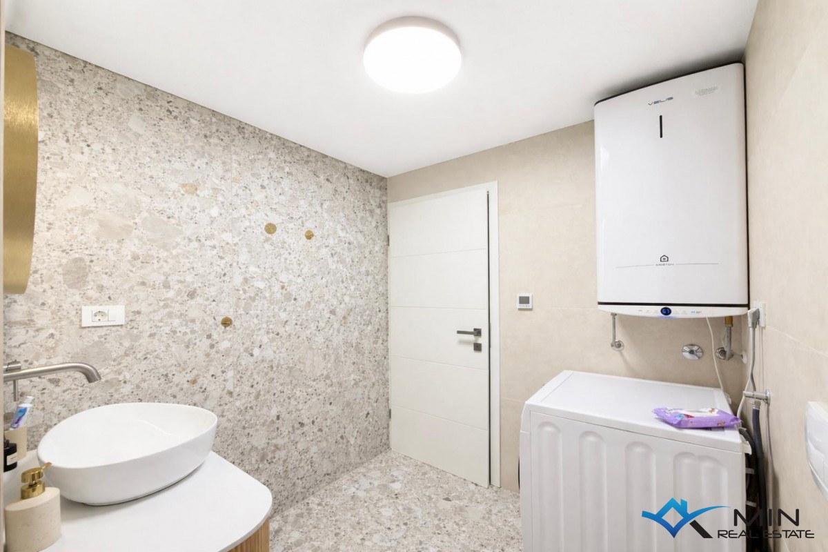 Splendido appartamento arredato con gusto a Novigrad