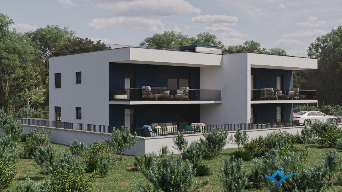 Moderno appartamento con terrazza sul tetto a Cittanova (S4)