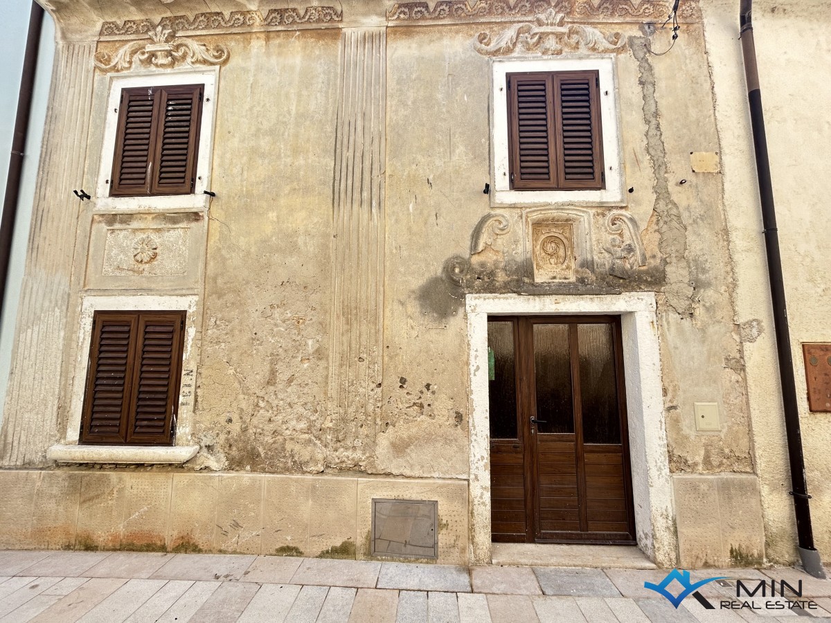 Casa a schiera nel centro di Cittanova da ristrutturare